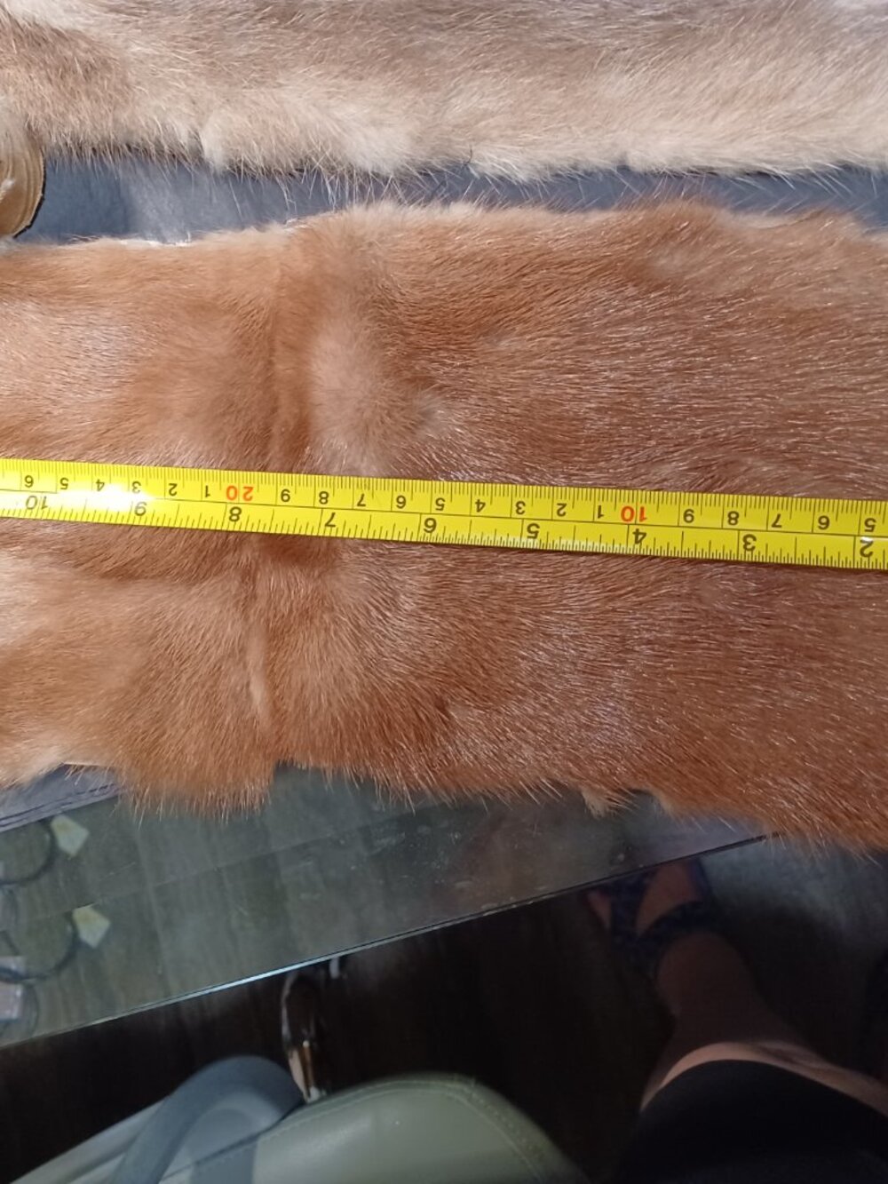 Pieces of Scrap Fur - Mink - Great For Small Projects - Picture 3 of 14